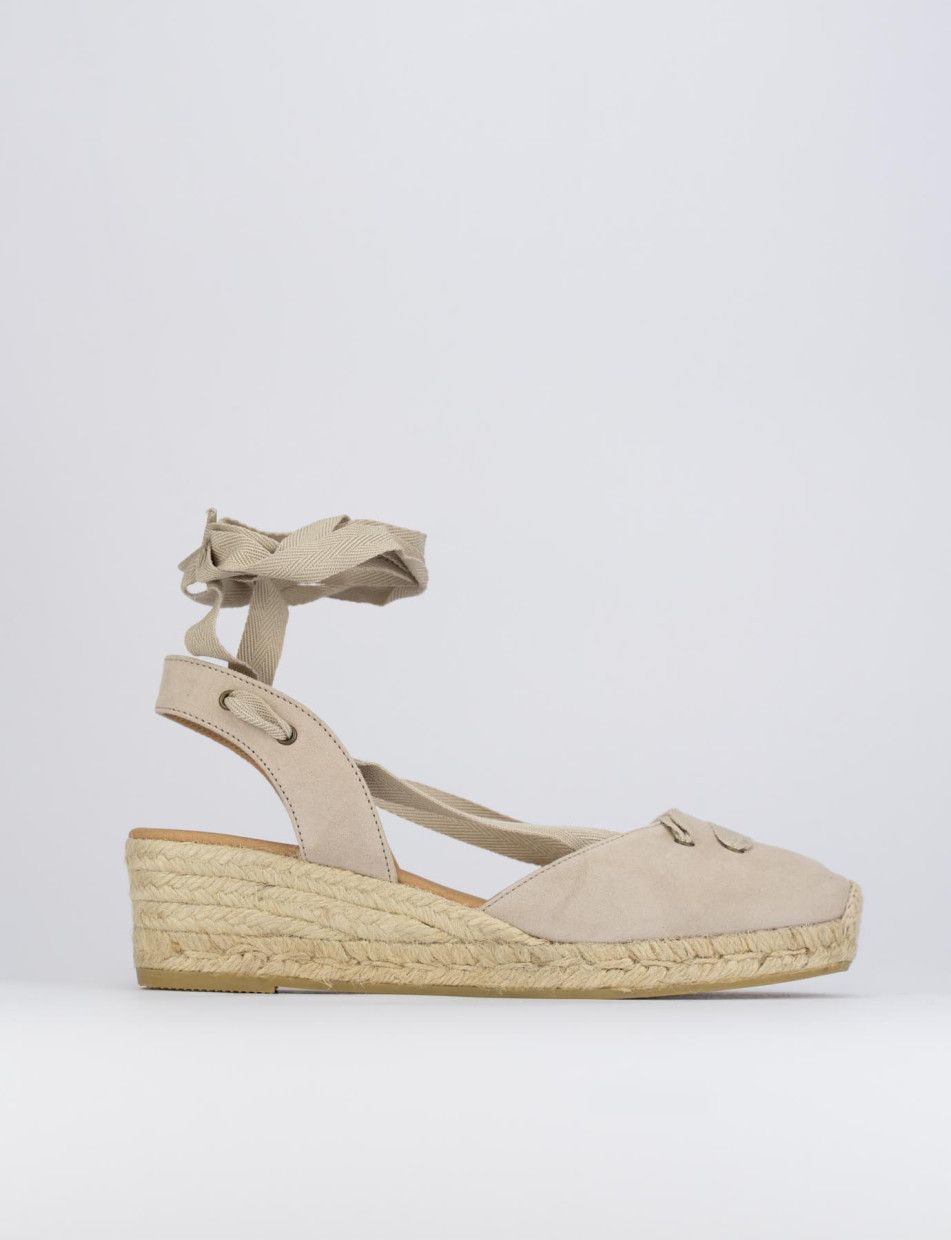 Alpargatas tacón 3 cm beis ante