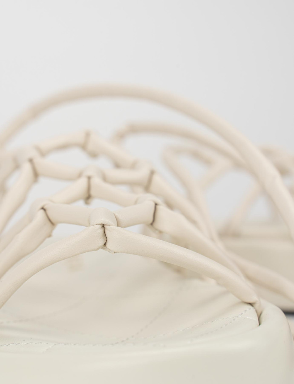 Sandalias de tacón bajo tacón 1 cm blanco cuero