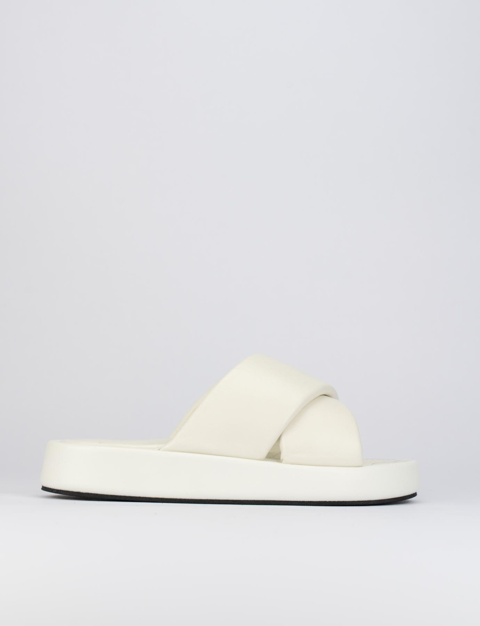 Mules tacón 1 cm blanco cuero