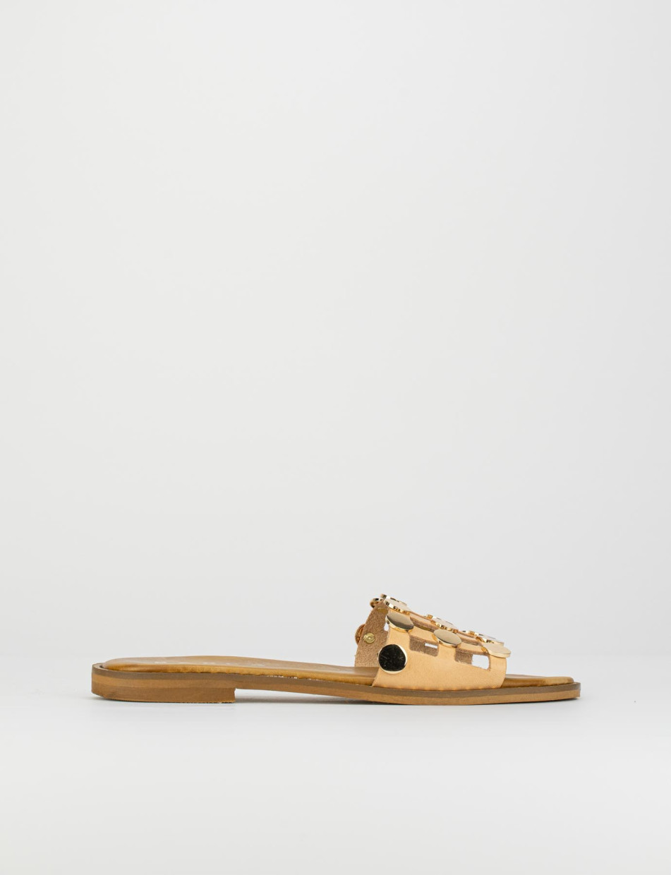 Mules tacón 1 cm beis cuero