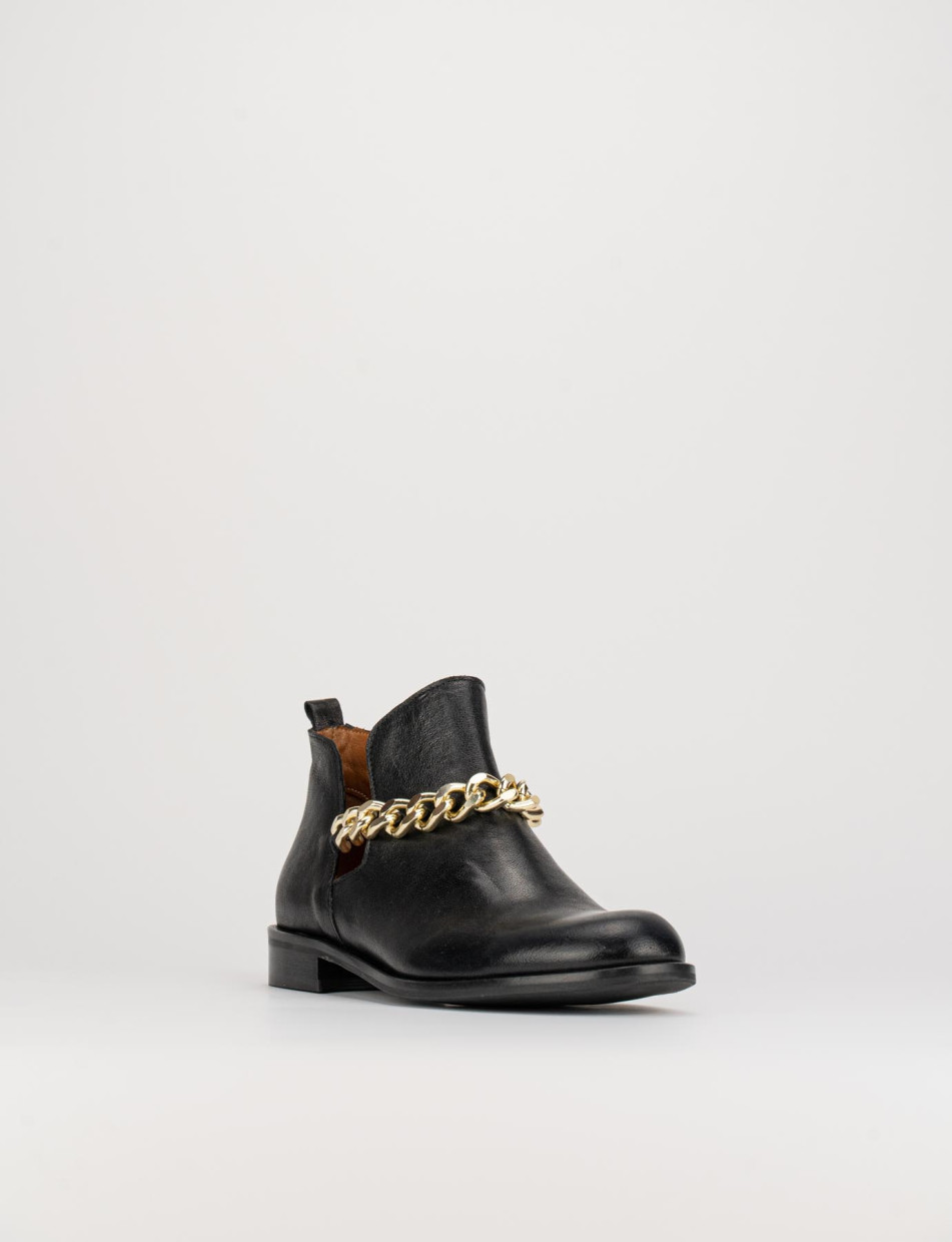 Low heel ankle boots heel 1 cm black leather