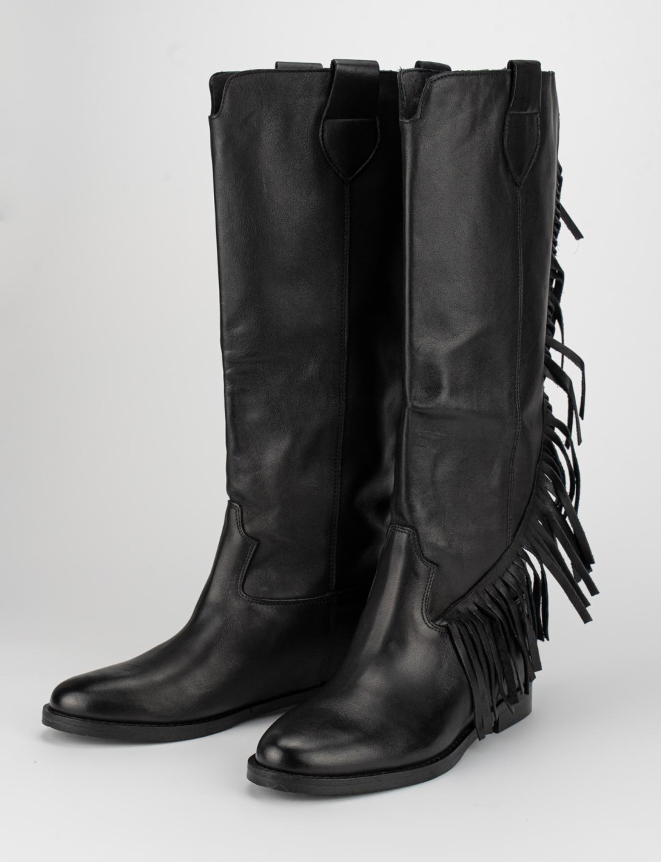 Botas de tacón bajo tacón 3 cm negro cuero