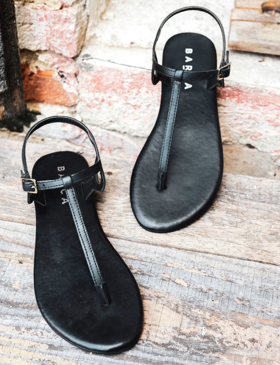 Sandalias de dedo tacón 1 cm negro cuero