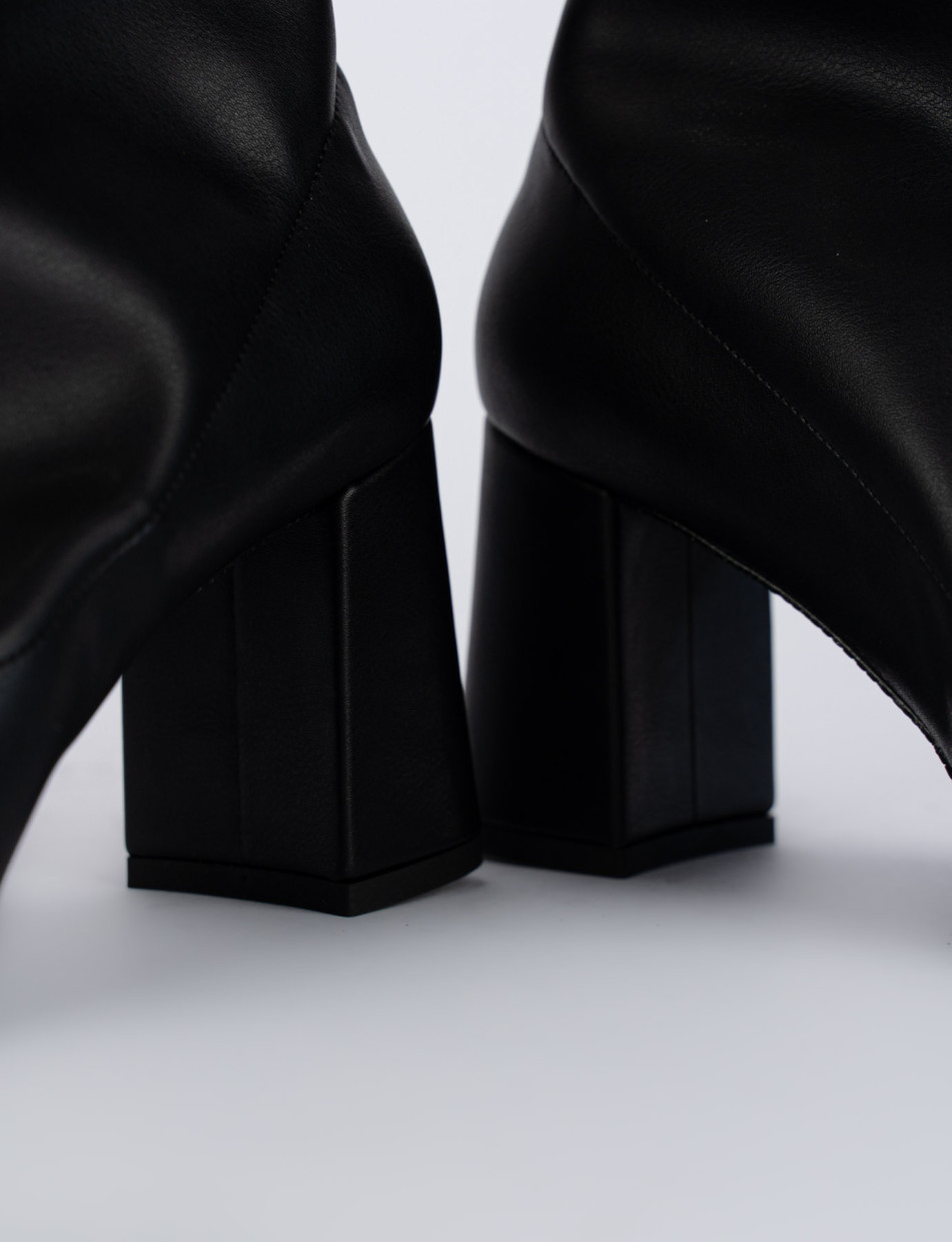Botas de tacón alto tacón 8 cm negro cuero