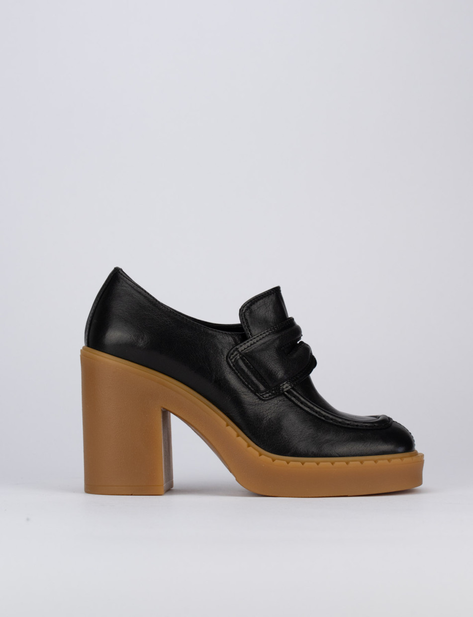 Mocasines tacón 7 cm negro cuero