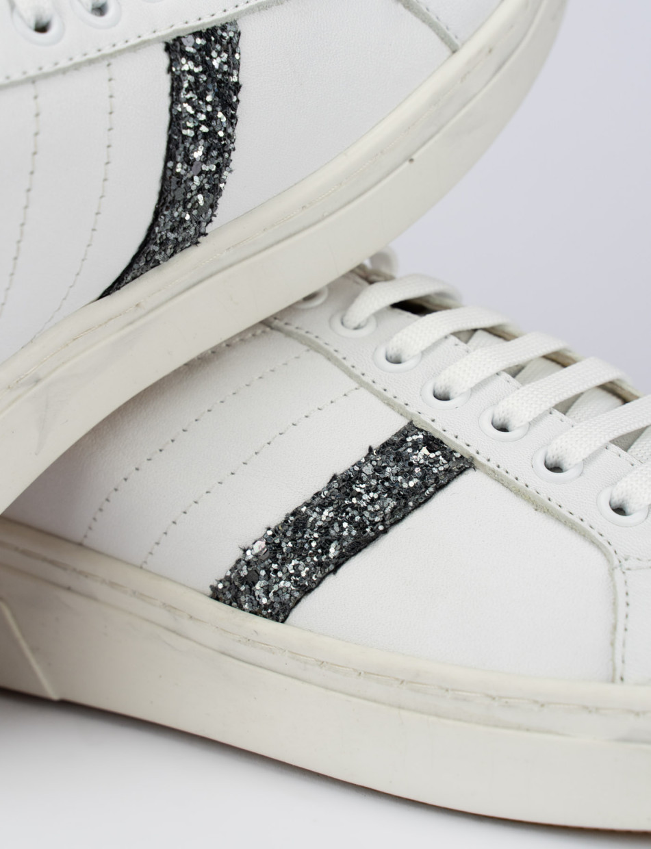 Zapatillas deportivas blanco cuero