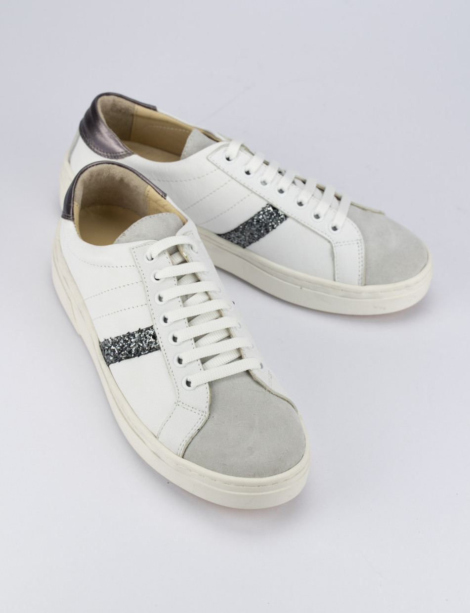 Zapatillas deportivas blanco cuero