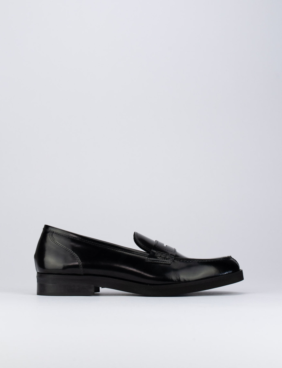 Mocasines tacón 2 cm negro cuero
