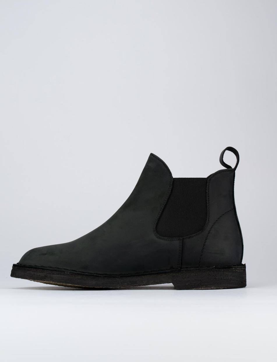 Botines negro cuero