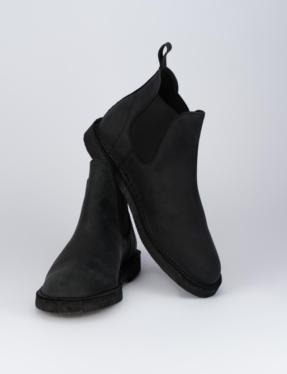 Botines negro cuero