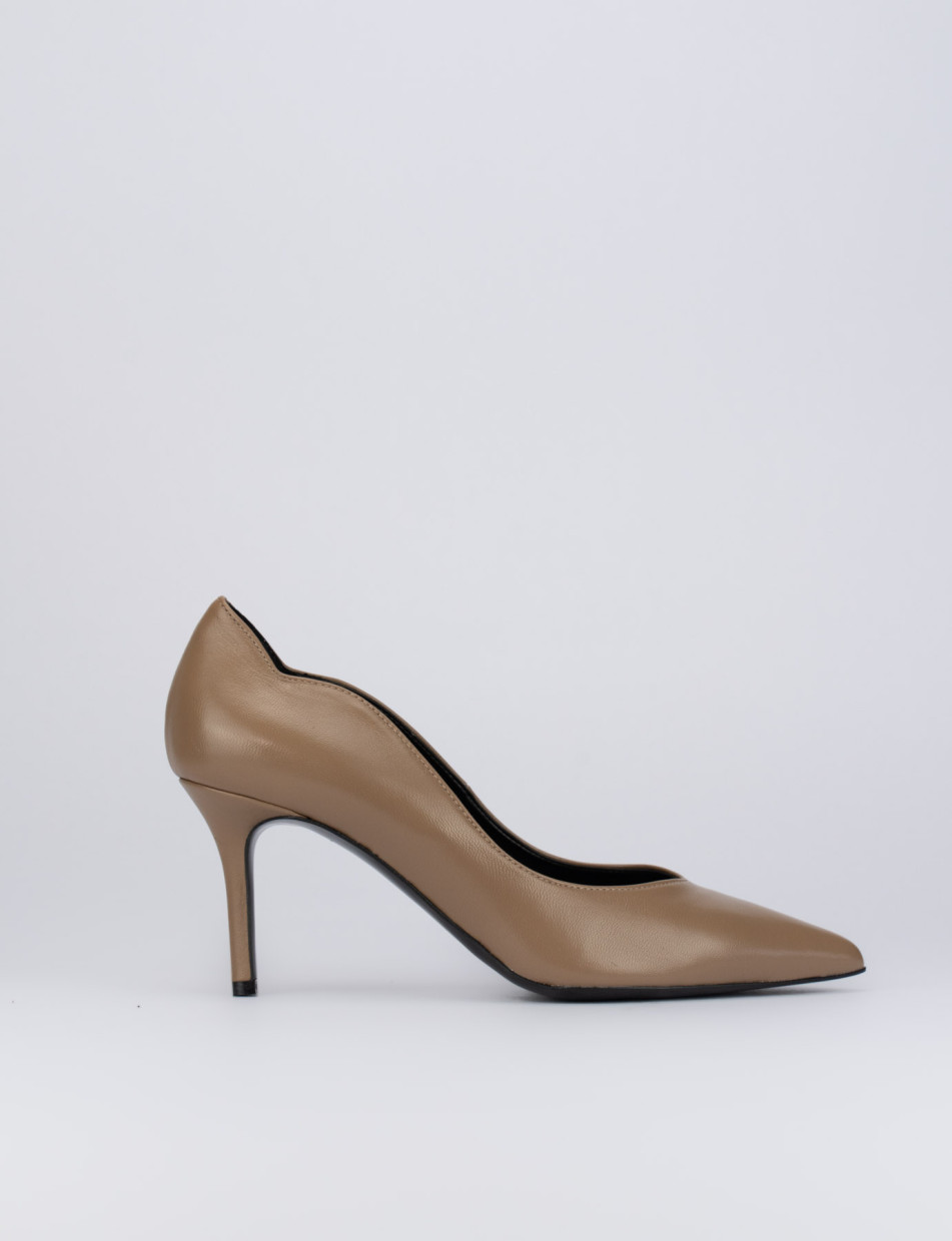 Pumps heel 9 cm beige leather