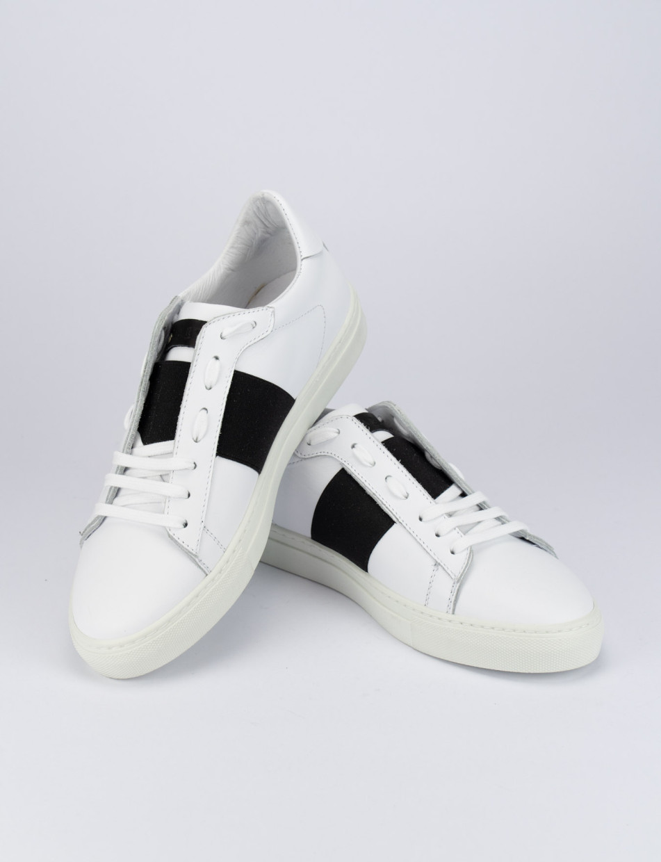 Sneakers white leather