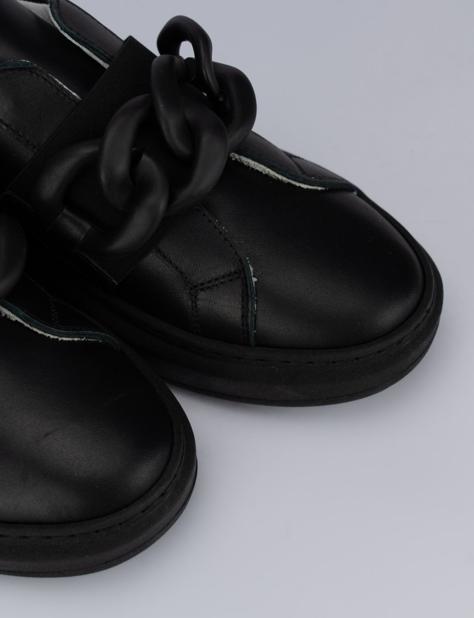 Sneakers heel 1 cm black leather