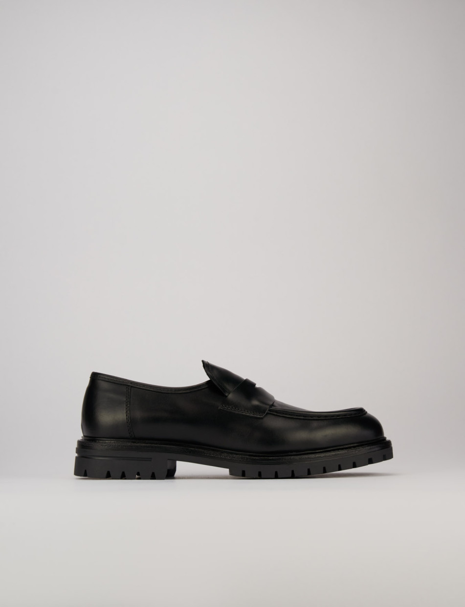 Mocasines tacón 1 cm negro cuero