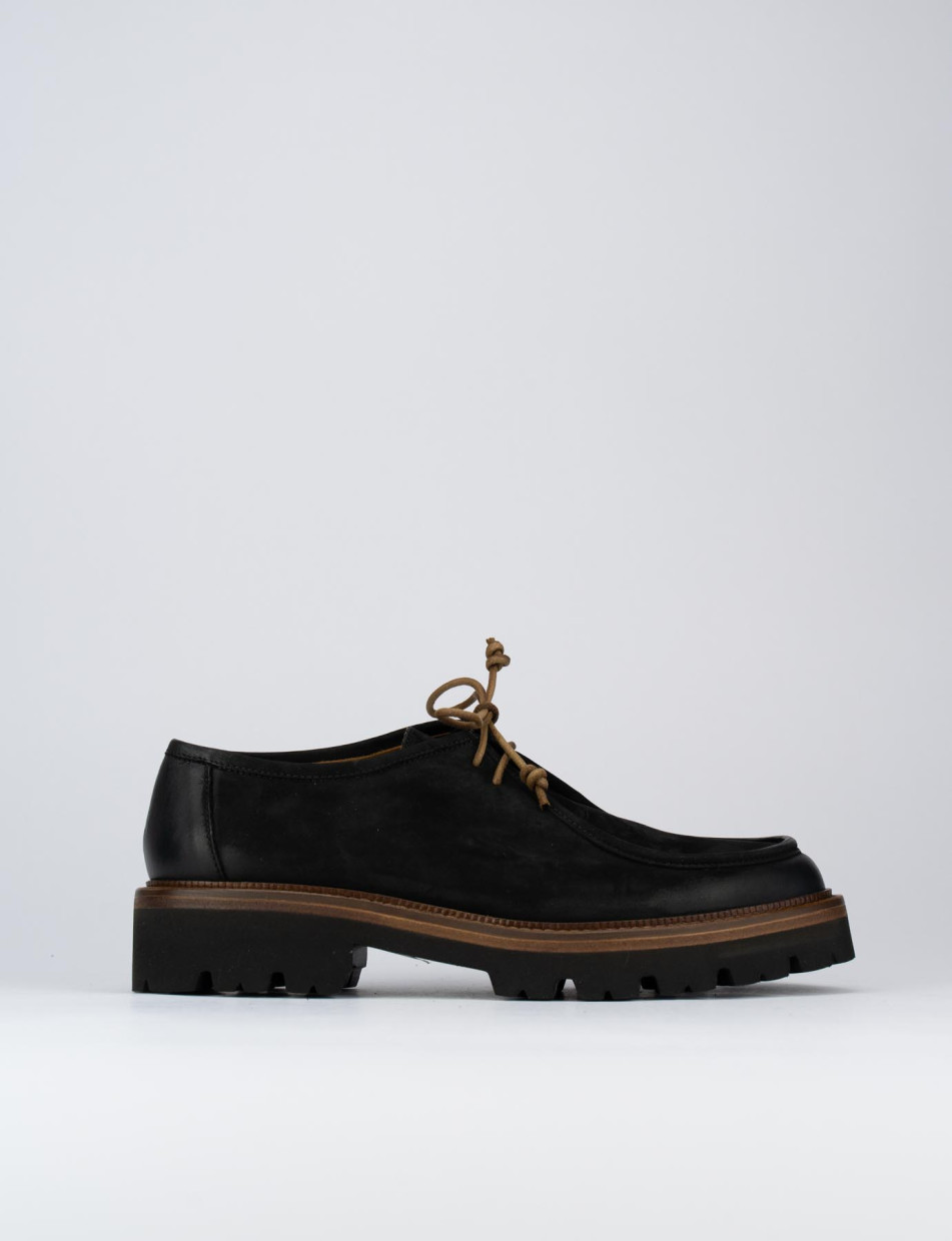 Zapatos de cordones tacón 2 cm negro nobuk