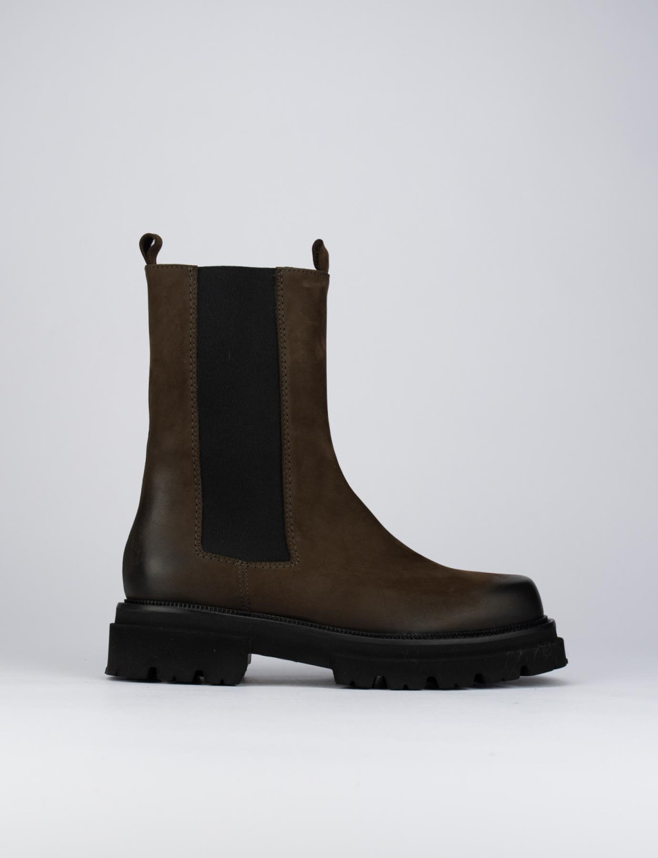 Outlet - mujer tacón 2 cm marrón oscuro nobuk