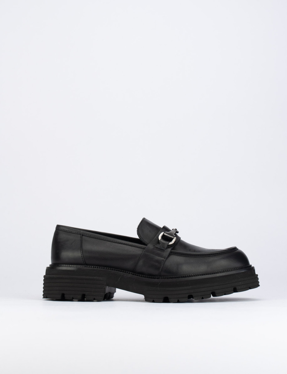 Mocasines tacón 2 cm negro cuero
