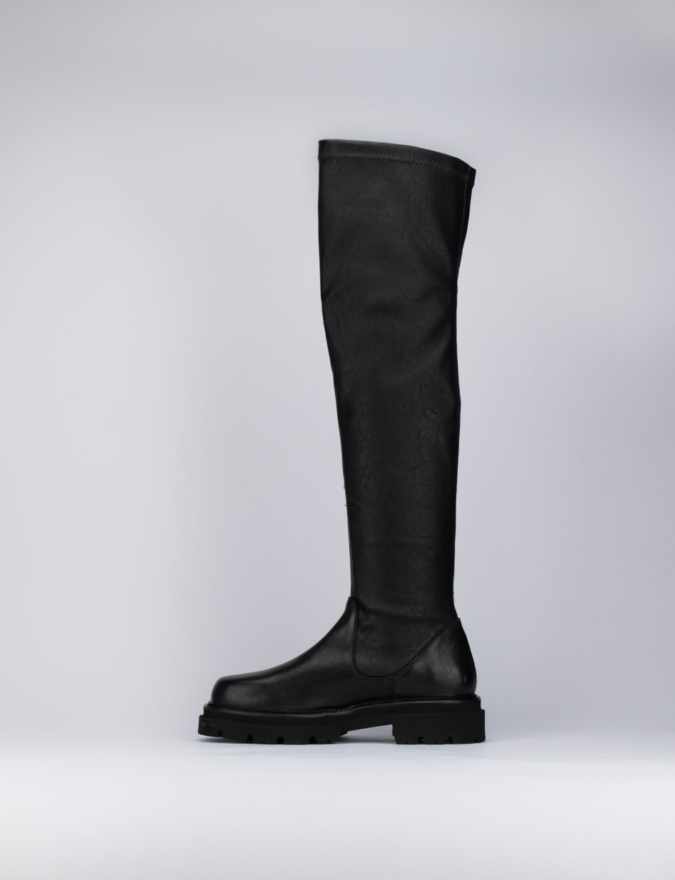 Botas de tacón bajo tacón 2 cm negro cuero