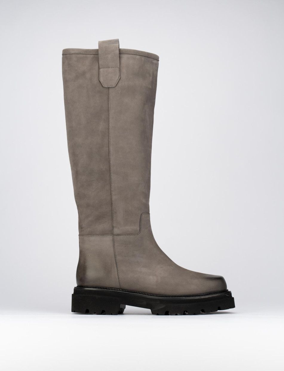 Outlet - mujer tacón 1 cm beis nobuk