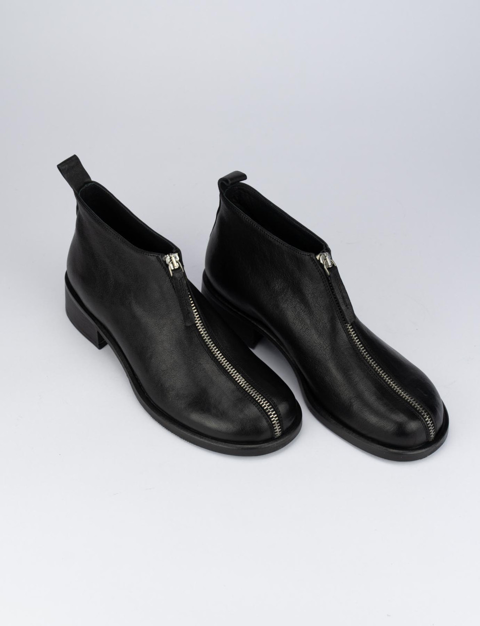 Botines de tacón bajo tacón 4 cm negro cuero