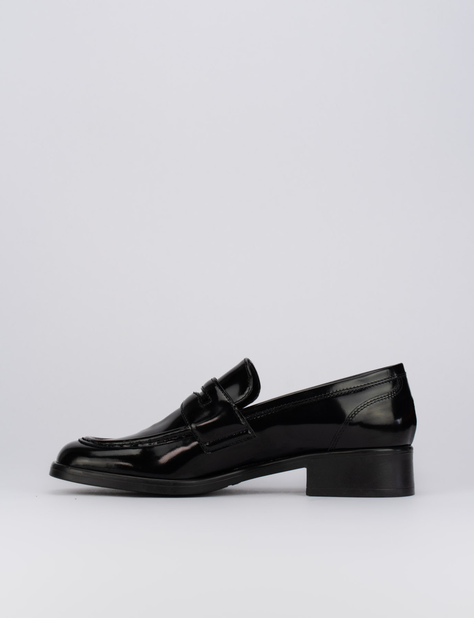 Mocasines tacón 2 cm negro cuero