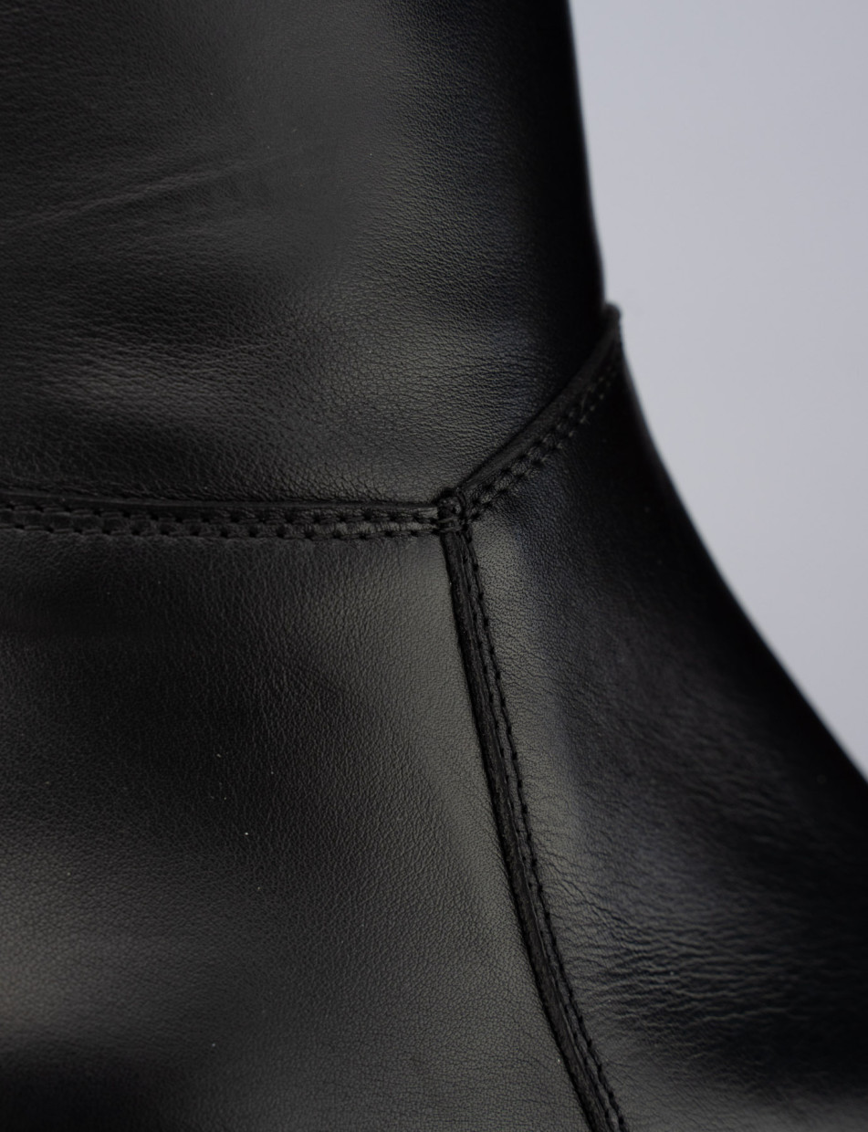 High heel boots heel 5 cm black leather
