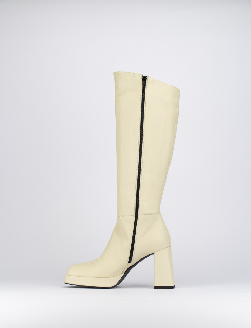 Botas de tacón alto tacón 5 cm blanco cuero