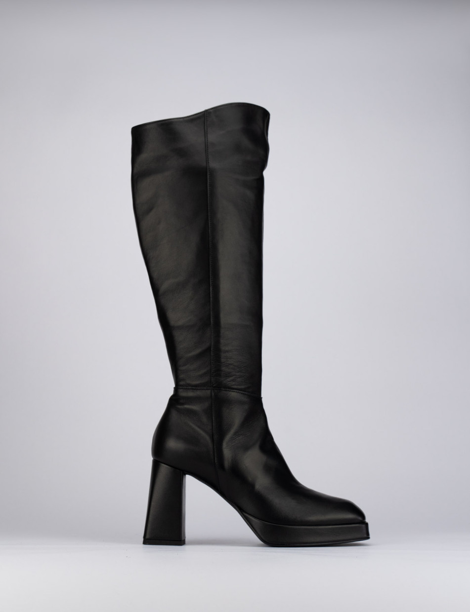 Botas de tacón alto tacón 5 cm negro cuero
