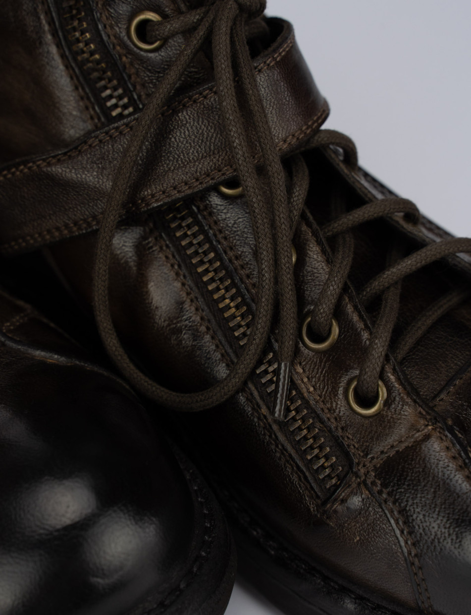 Botas militares tacón 1 cm marrón oscuro cuero