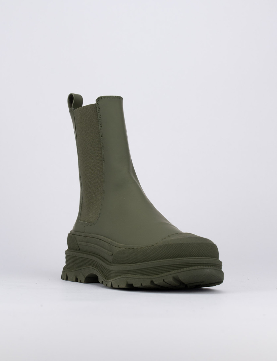 Botines de tacón bajo tacón 1 cm verde cuero