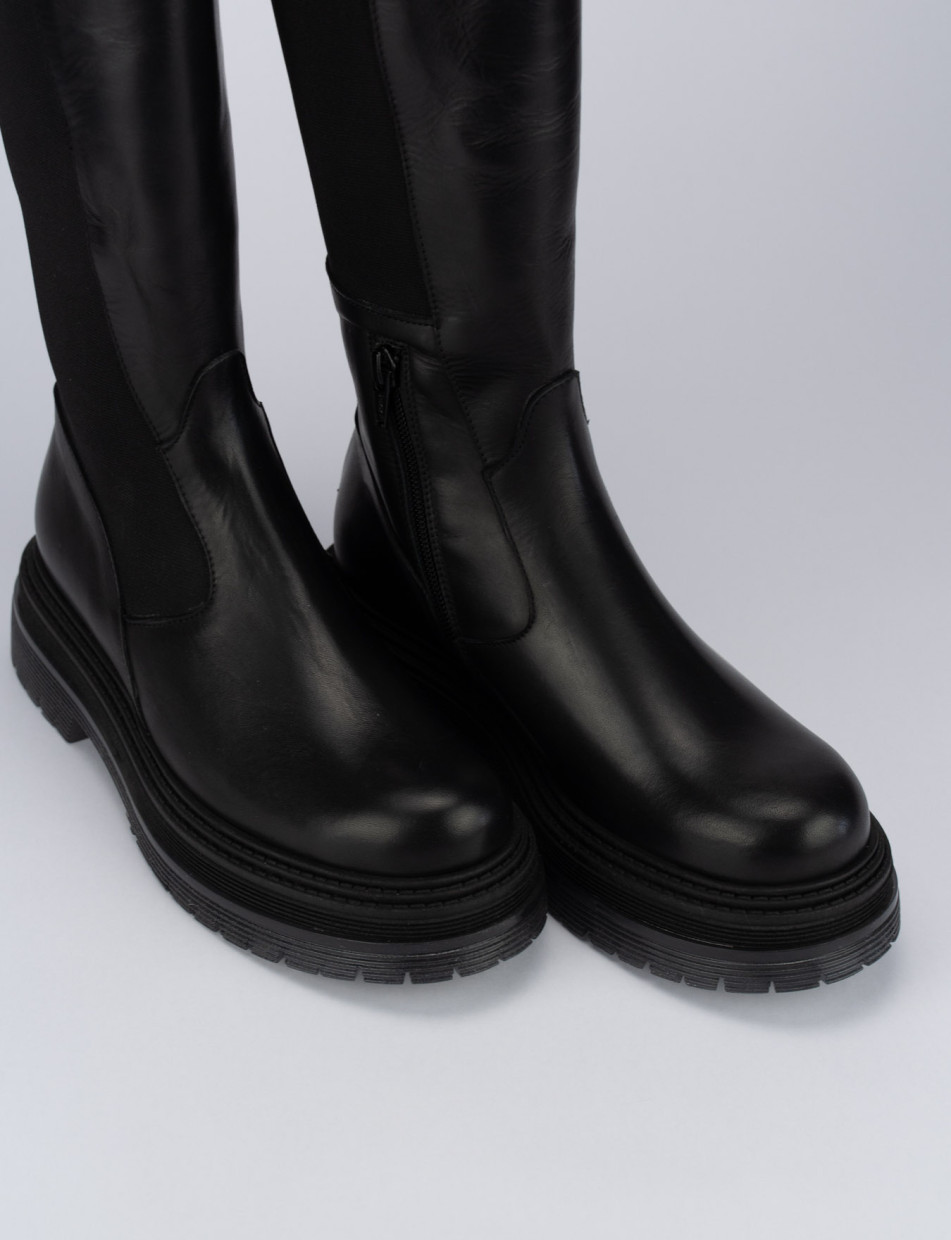Botas de tacón bajo tacón 1 cm negro cuero