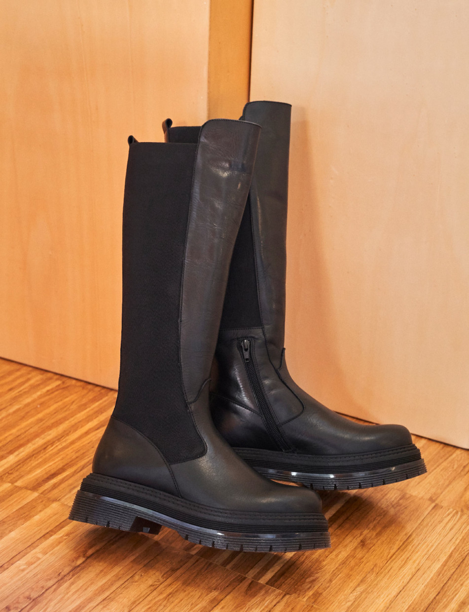 Botas de tacón bajo tacón 1 cm negro cuero