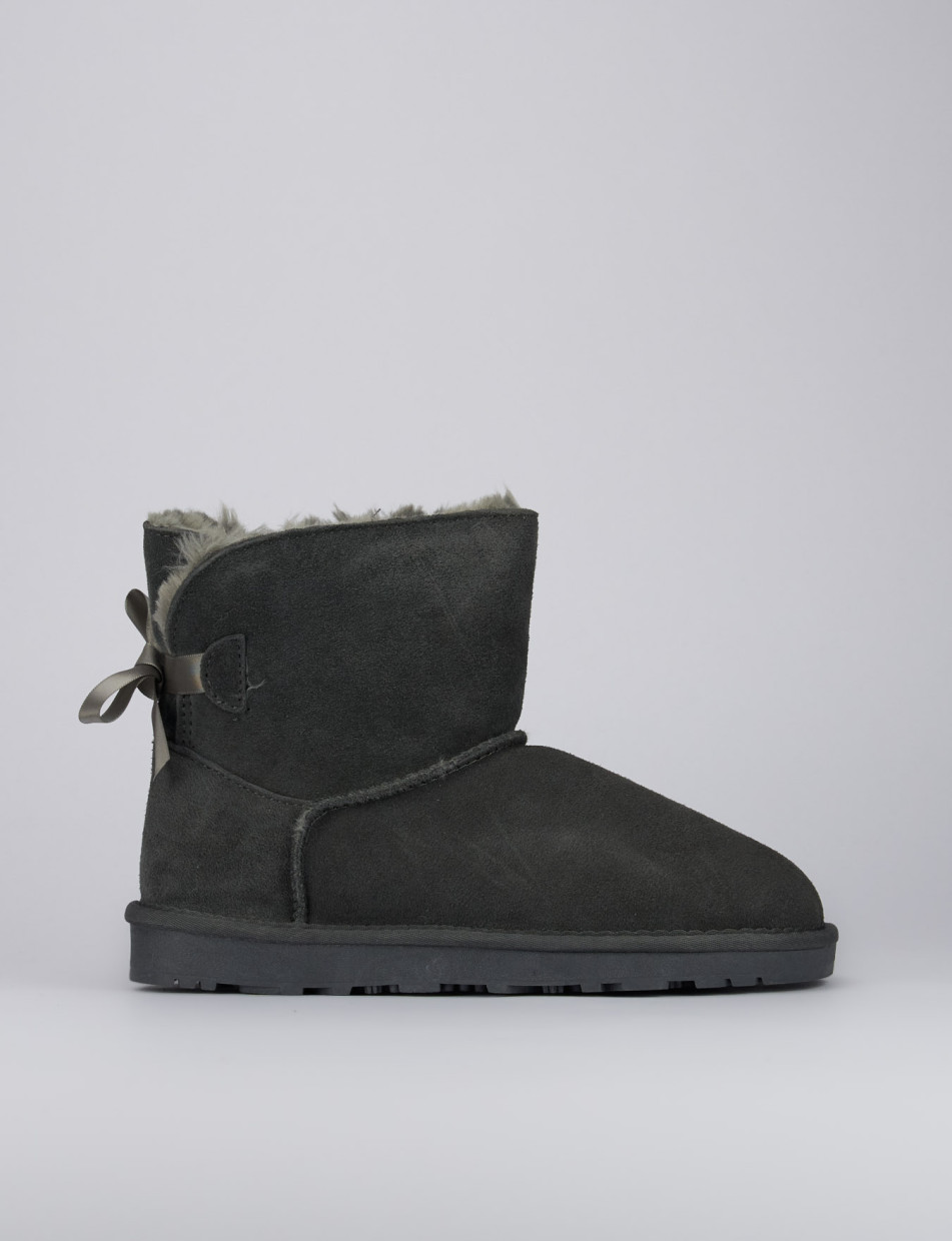 Botines de tacón bajo tacón 1 cm gris ante
