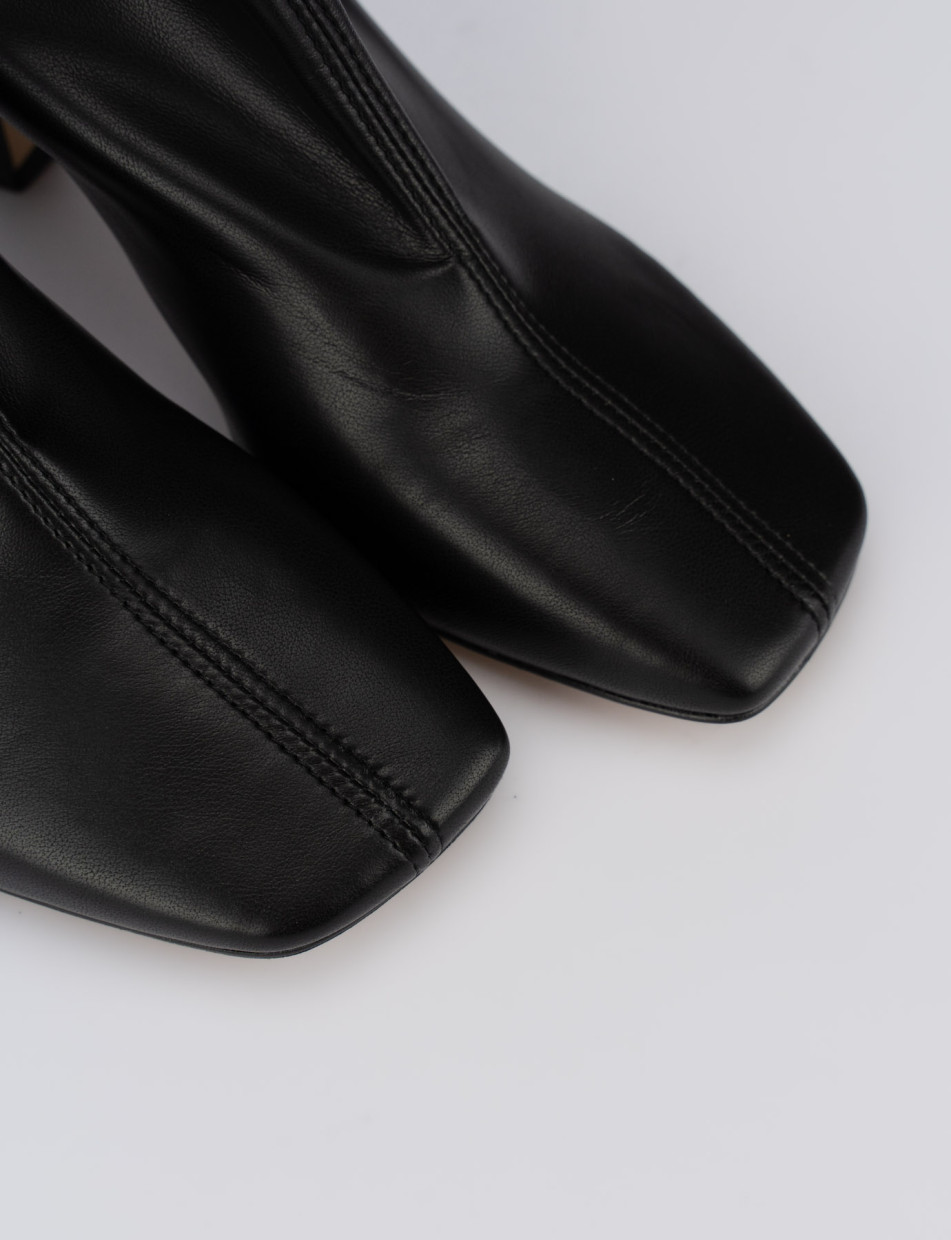 High heel ankle boots heel 8 cm black leather