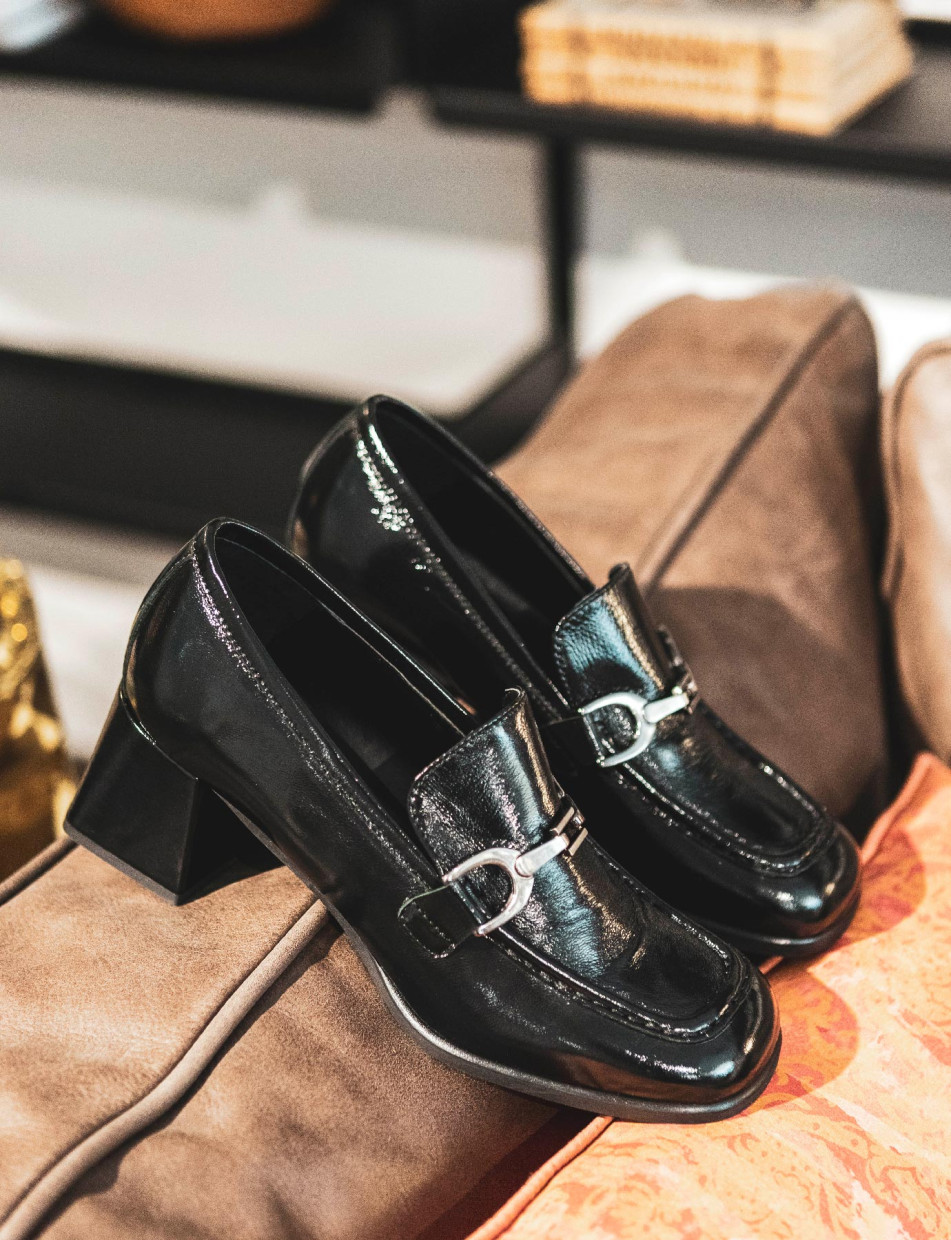 Mocasines tacón 5 cm negro cuero
