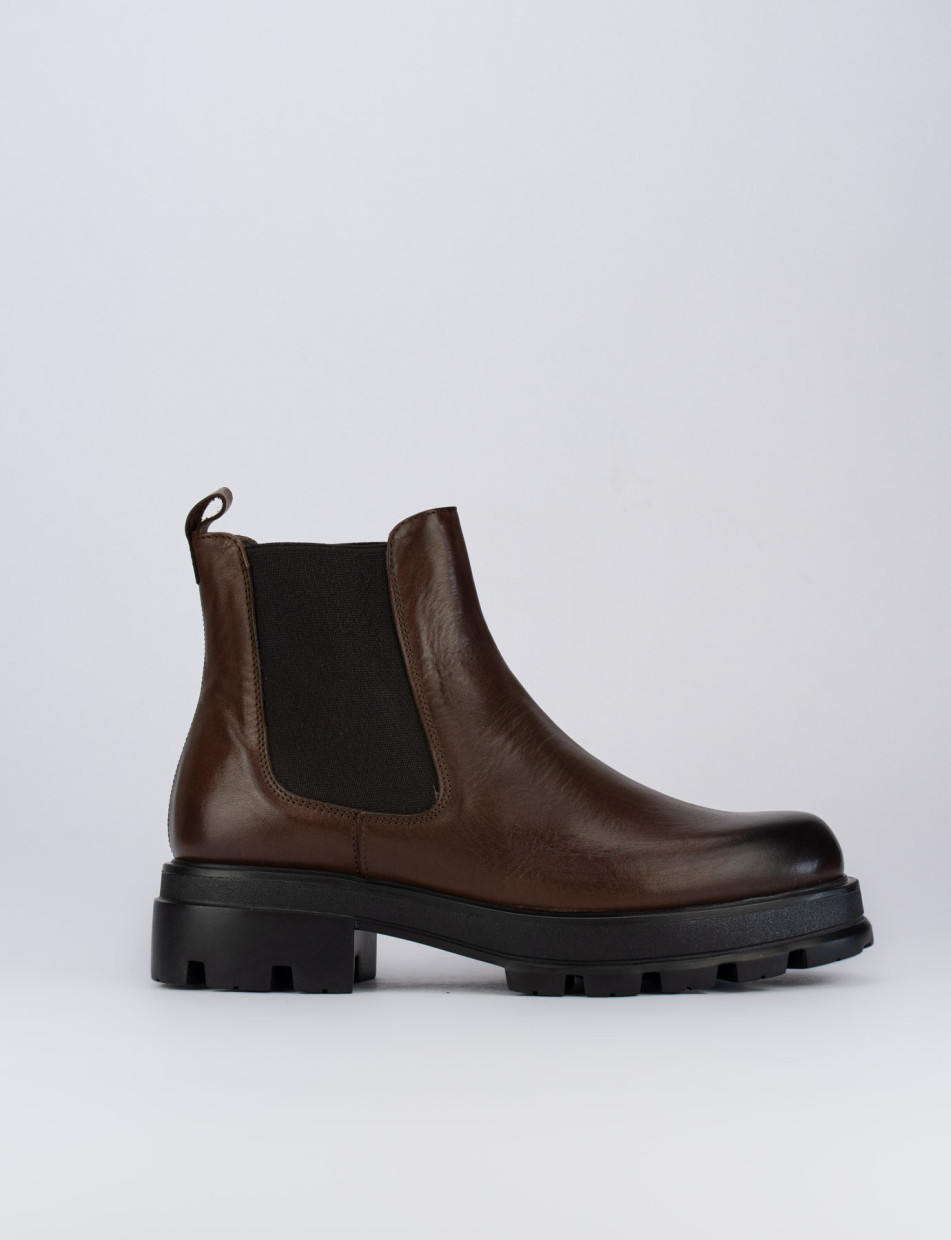 Botines de tacón bajo tacón 2 cm marrón cuero