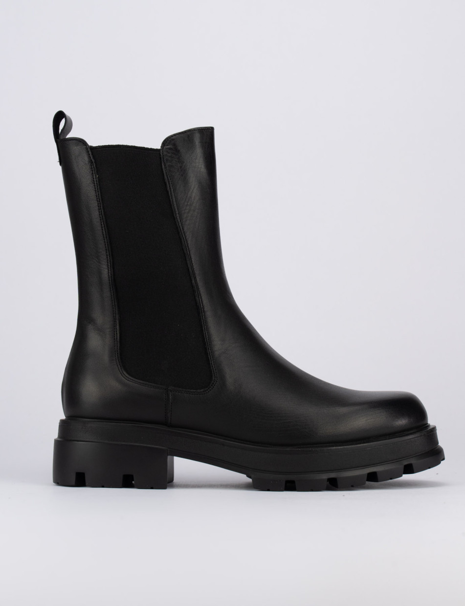 Botines de tacón bajo tacón 2 cm negro cuero