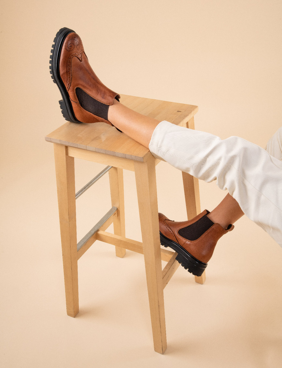 Botines de tacón bajo tacón 1 cm marrón cuero