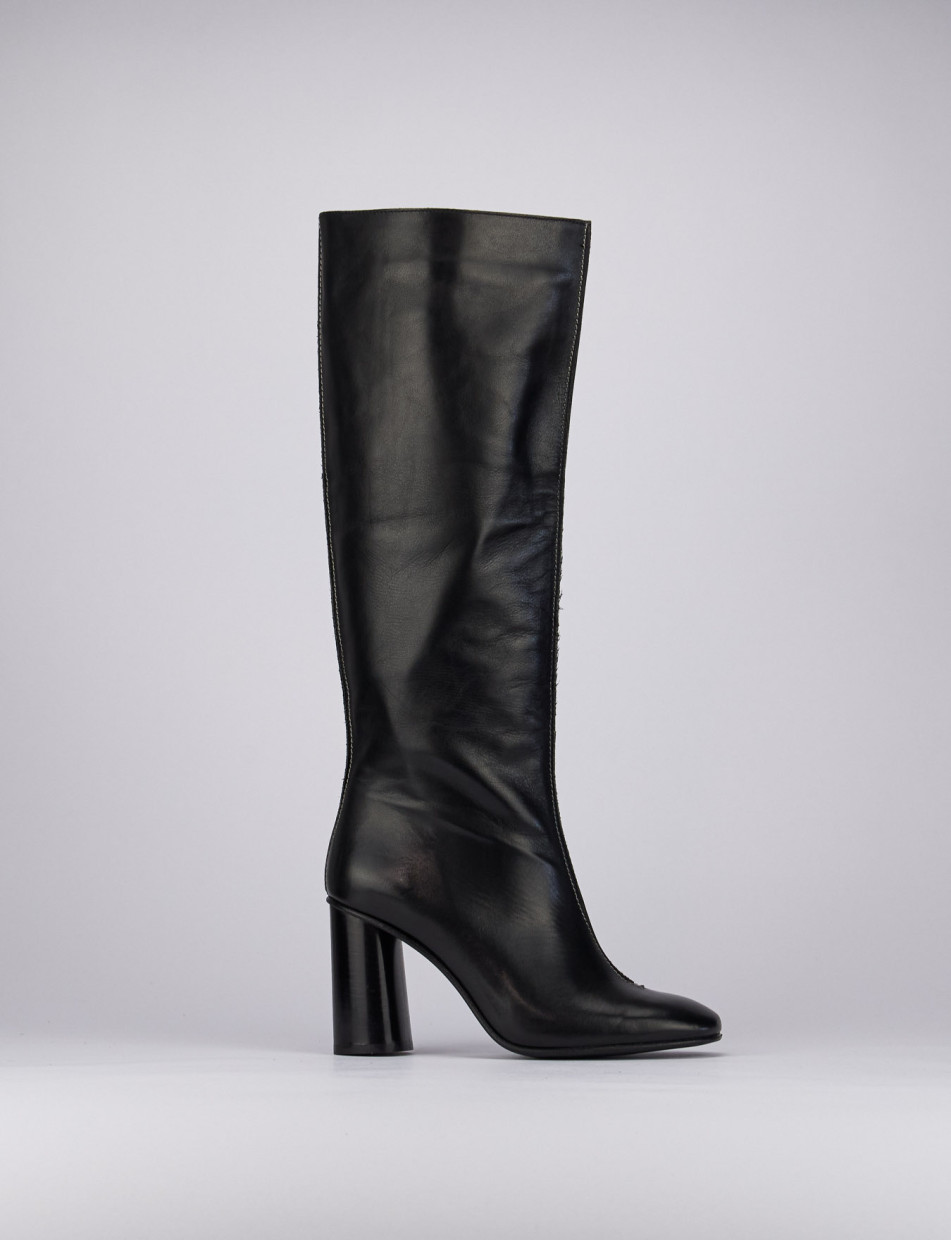 Stivale tacco 9cm nero pelle