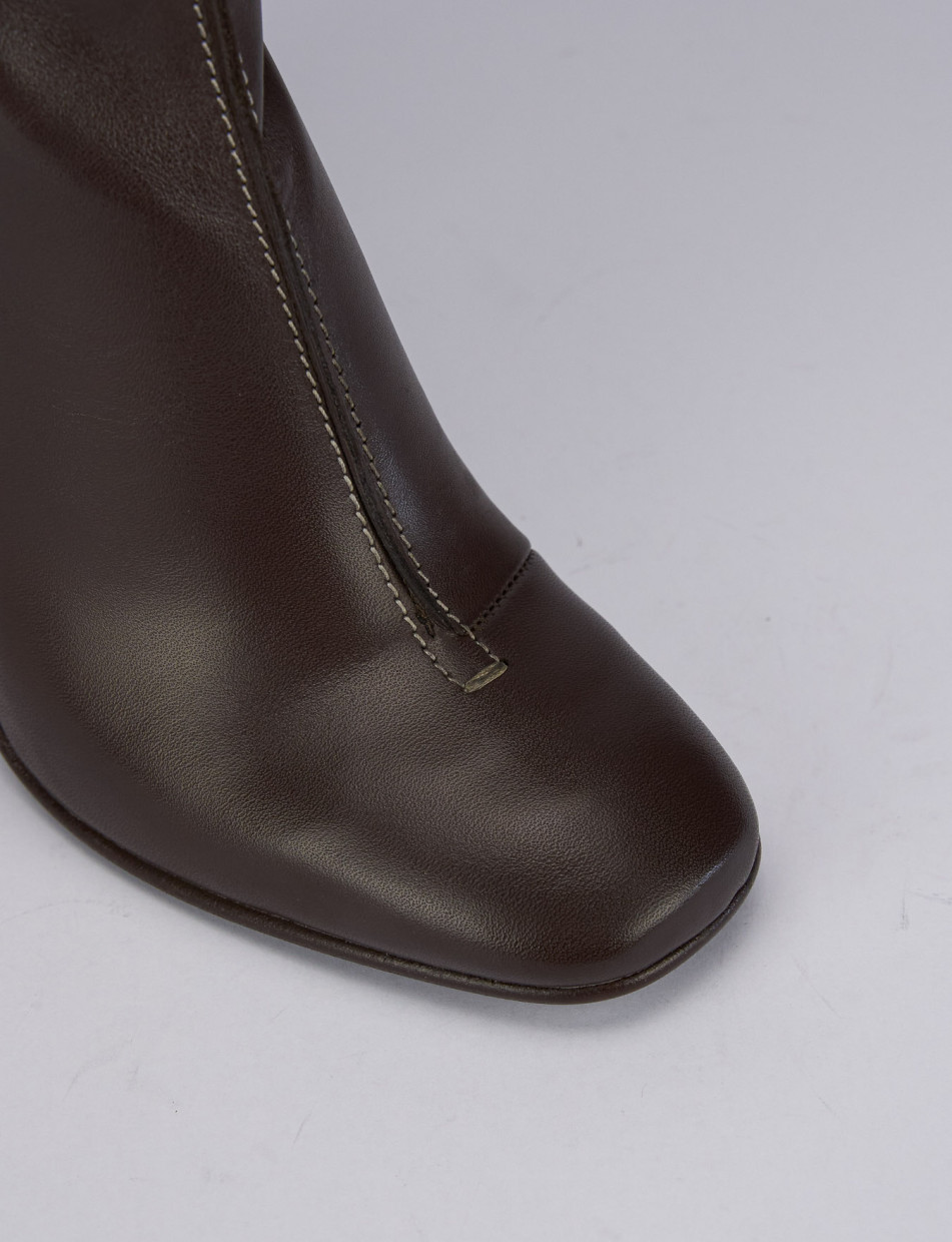 High heel boots heel 9 cm dark brown leather