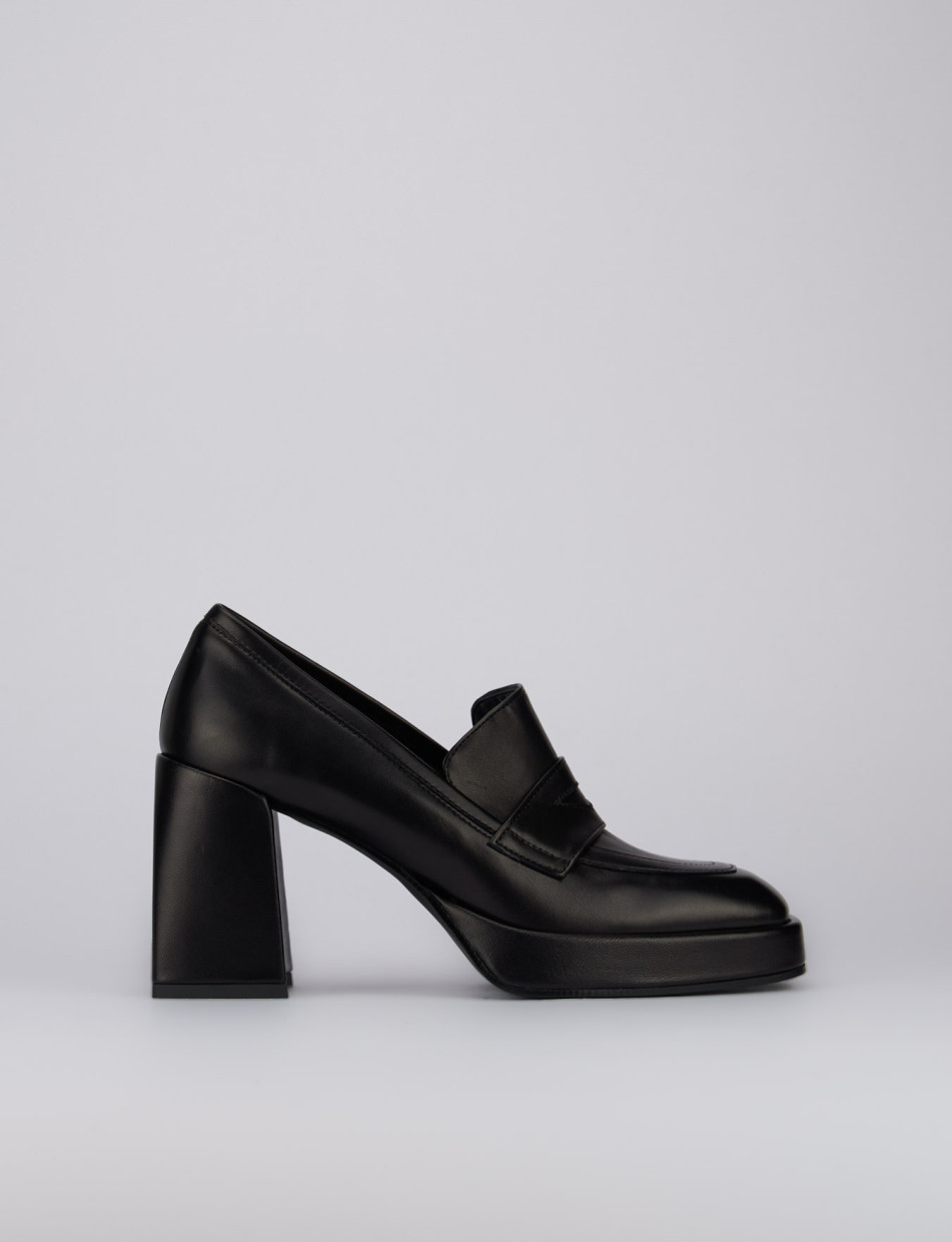 Mocasines tacón 8 cm negro cuero