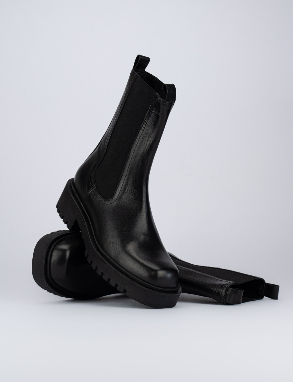 Botines de tacón bajo tacón 2 cm negro cuero