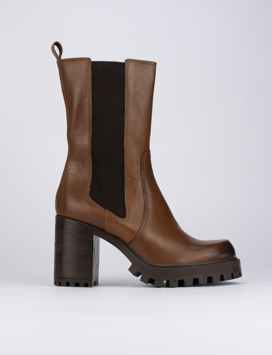 High heel ankle boots heel 8 cm brown leather