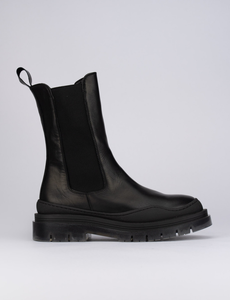 Botines de tacón bajo tacón 1 cm negro cuero