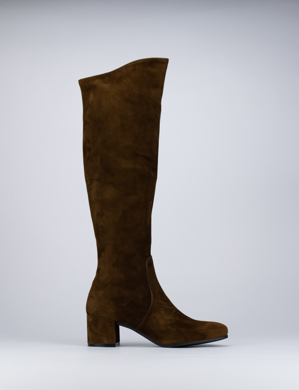 Botas de tacón alto tacón 5 cm marrón oscuro ante