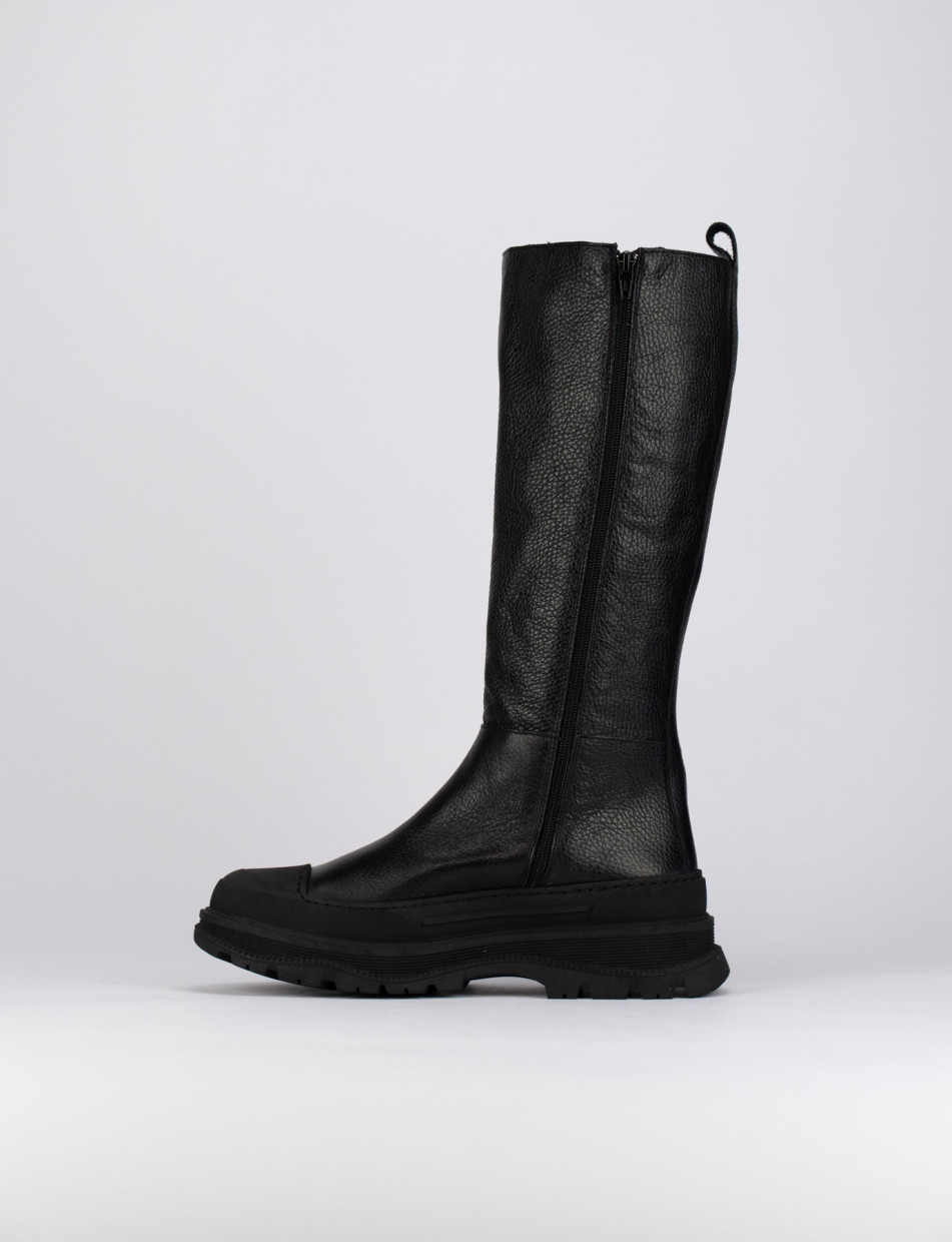 Botas de tacón bajo tacón 1 cm negro cuero