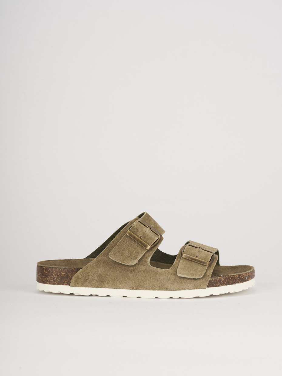 Mules tacón 1 cm verde ante