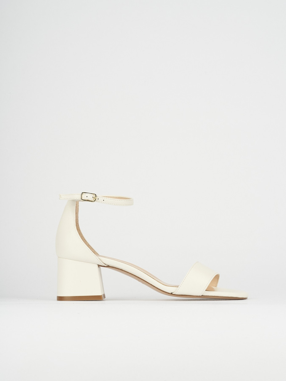 High heel sandals heel 5 cm beige leather