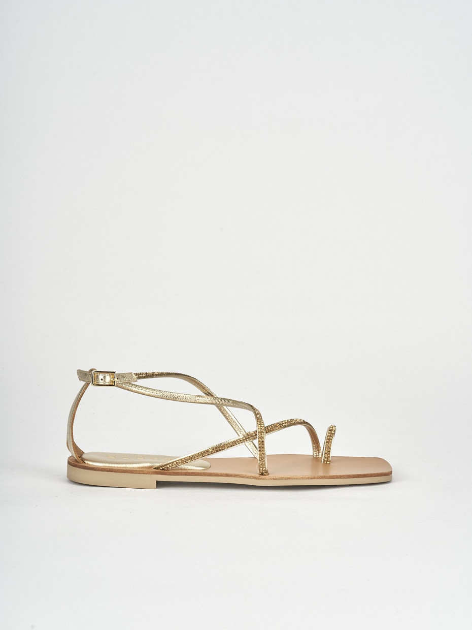 Low heel sandals heel 1 cm gold leather