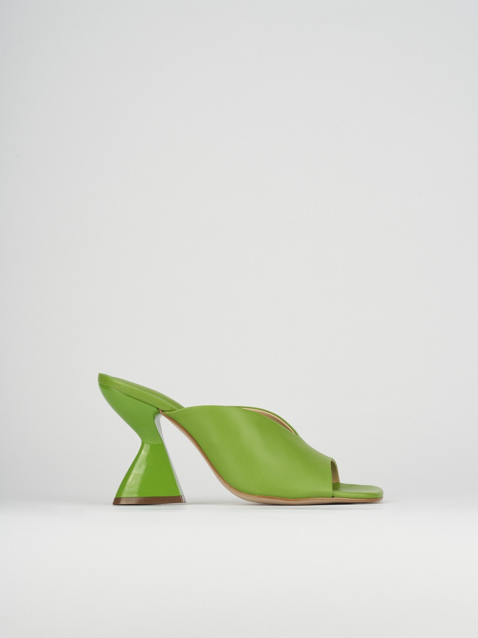 Mules tacón 10 cm verde cuero